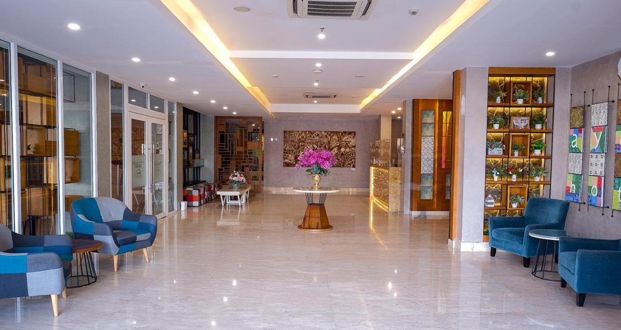 Ayani Hotel Banda Aceh Exterior foto